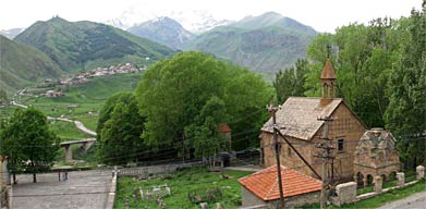 1.6.2006 - Kasbegi, Blick auf den Kasbeg