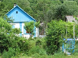 8.6.2006 - Bauernhaus zwischen Lazarevskoje nach Gelenjik