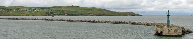 10.6.2006 - Blick von Kosa Chushka ber die Strae von Kerch